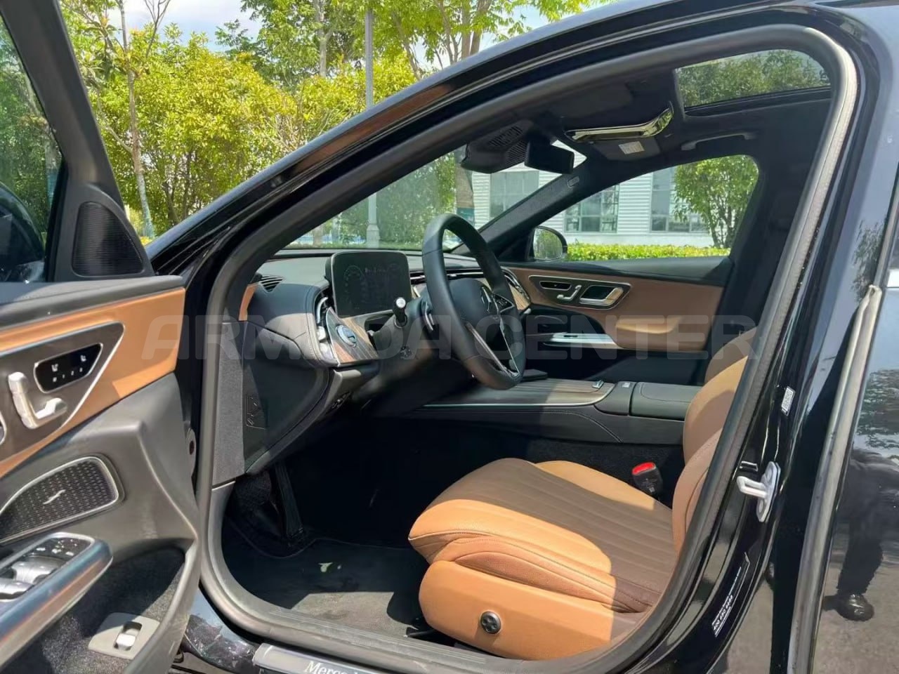 Mercedes-Benz E 300L Stylish Edition 2023 Detail View