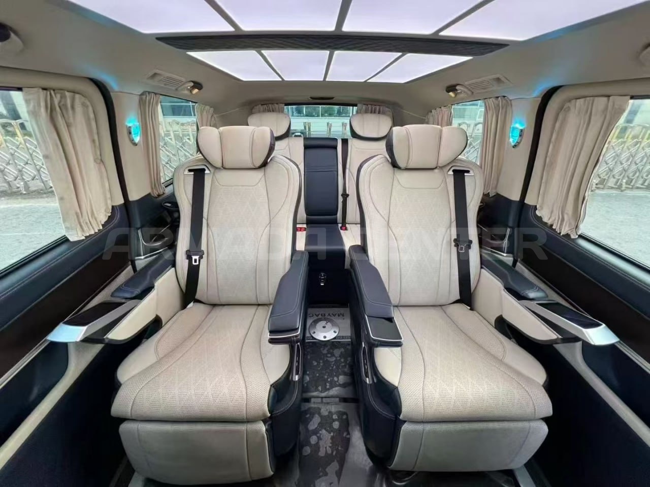 Mercedes-Benz V 260 Prestige Edition Additional View 3