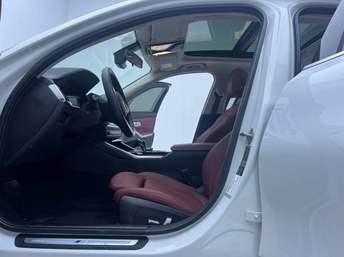 BMW 320Li 2.0T 156HP 2WD 2022 | VIN 207123 — изображение 24