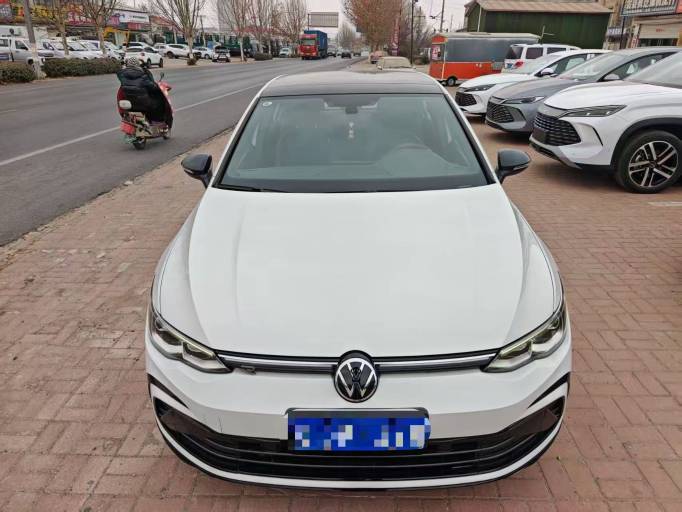 Volkswagen Golf Volkswagen Golf R -lien 1.4T 150HP 2WD 2022 — изображение 5