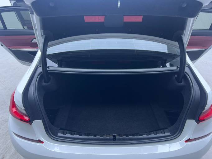 BMW 320Li 2.0T 156HP 2WD 2022 | VIN 207123 — изображение 7