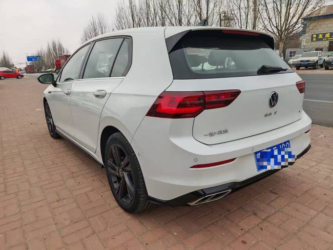 Volkswagen Golf Volkswagen Golf R -lien 1.4T 150HP 2WD 2022 — изображение 2