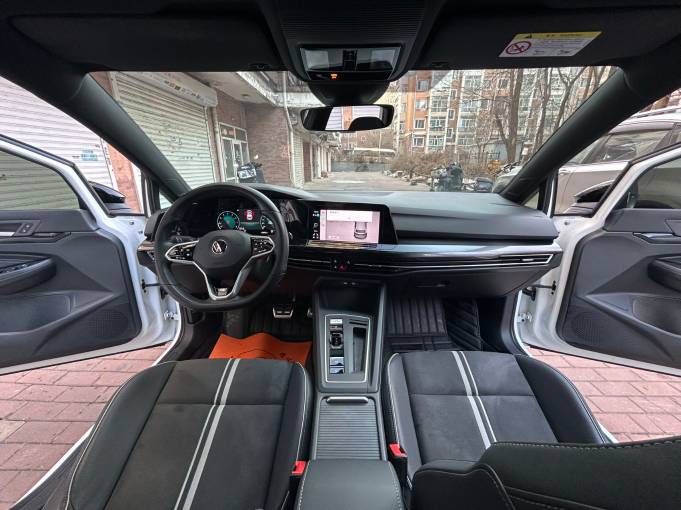 Volkswagen Golf 22 Volkswagen Golf 8 R -line 1.4T 150HP 2WD 2021 — изображение 21