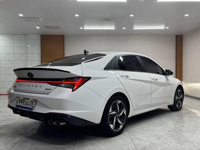 Hyundai Elantra 1.4T 140HP 2WD 2021 — изображение 2