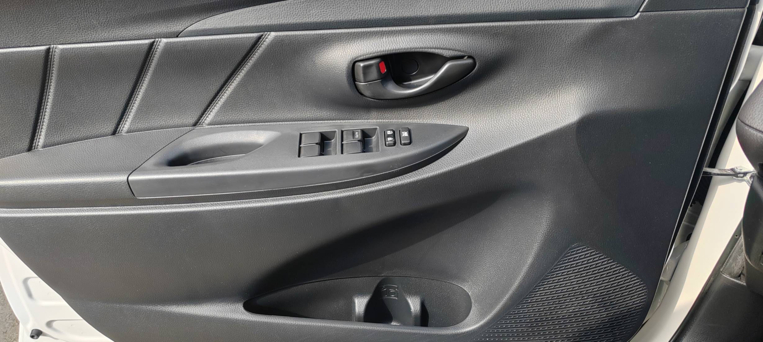 Toyota Vios 1.5L 112HP 2WD 2023 — изображение 18