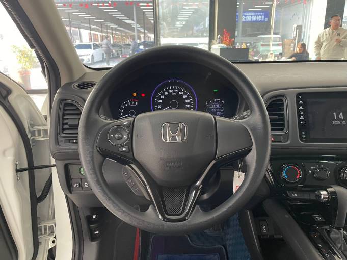 Honda Vezel 20 CVT Pioneer Edition 1.5L 131HP 2WD 2021 — изображение 13