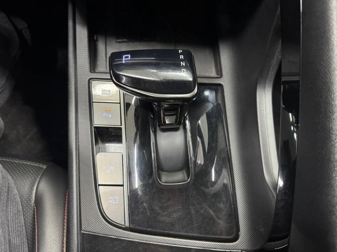 Hyundai Elantra 1.4T 140HP 2WD 2021 — изображение 12