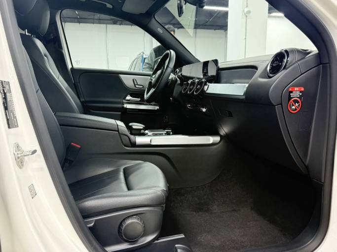 Mercedes-Benz GLB 1.3T 136HP 2WD 2022 — изображение 11