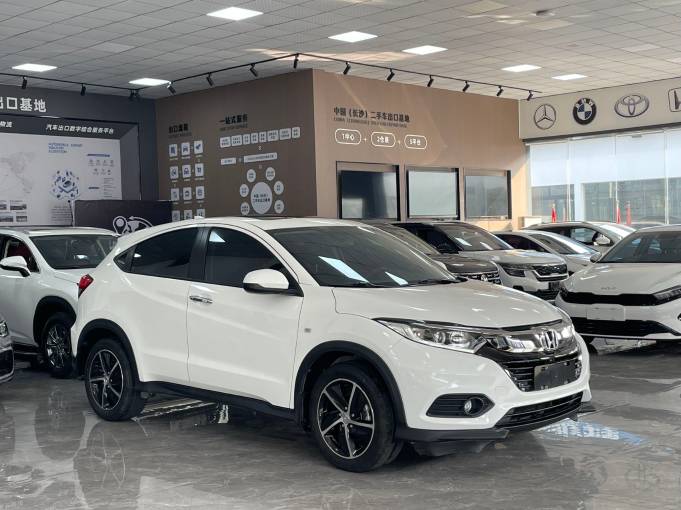 Honda Vezel 20 CVT Pioneer Edition 1.5L 131HP 2WD 2021 — изображение 3