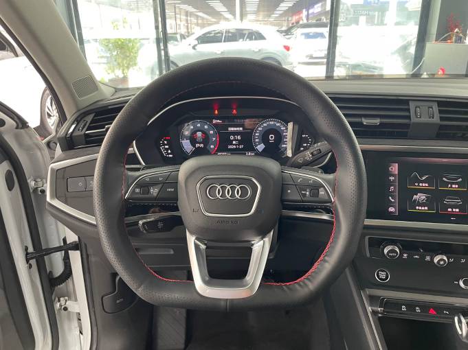 Audi Q3 21 35TFSI Fashion Dynamic Type 1.4T 150HP 2WD 2021 — изображение 12