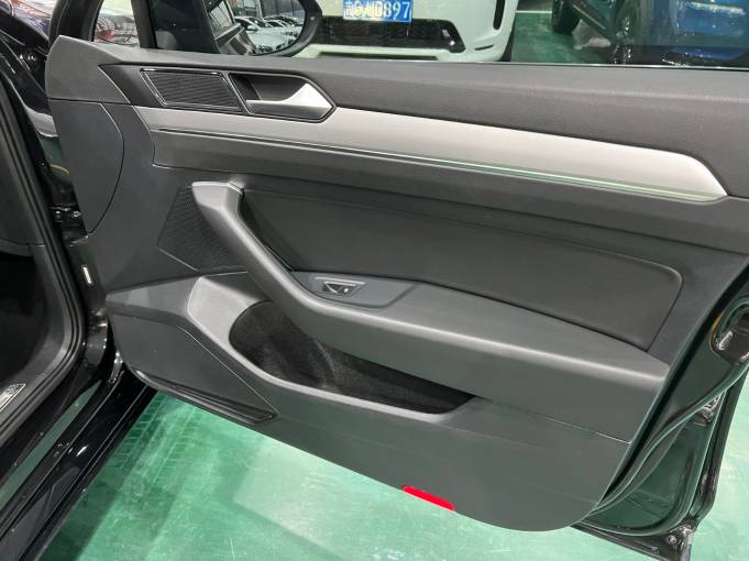 Volkswagen Magotan 1.4T 150HP 2WD 2020 | VIN 096657 — изображение 18