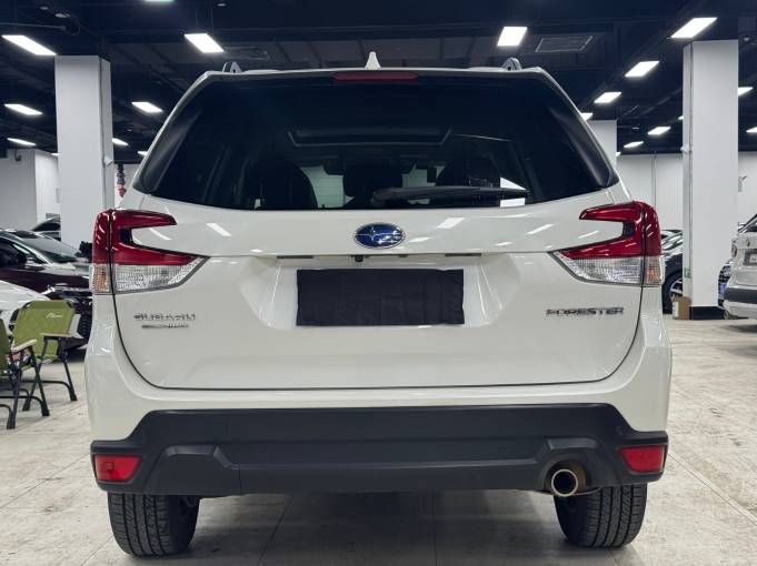 Subaru Forester 2.0L 154HP 4WD 2022 — изображение 6