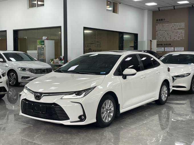 Toyota Corolla 21 TNGA CVT Elite Edition 1.5L 121HP 2WD 2021 — изображение 2