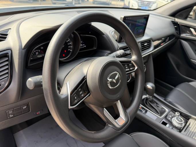 Mazda CX -4 2.0L 158HP 2WD 2021 | VIN D18541 — изображение 9