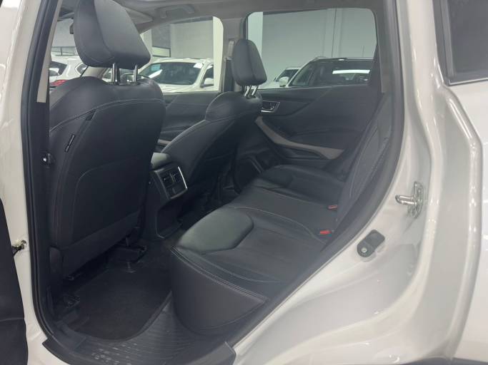 Subaru Forester 2.0L 154HP 4WD 2022 — изображение 10