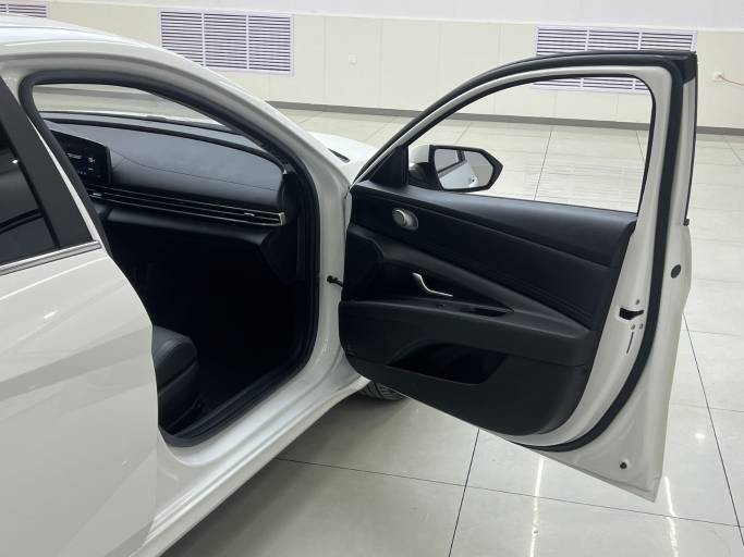 Hyundai Elantra 1.5L 115HP 2WD 2022 | VIN 195044 — изображение 18