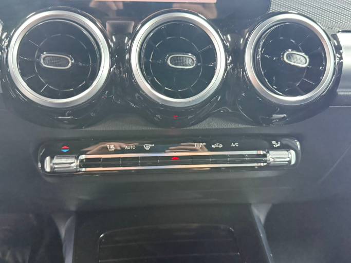 Mercedes-Benz GLB 1.3T 136HP 2WD 2022 — изображение 9