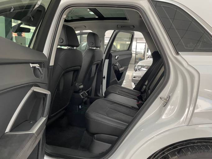 Audi Q3 21 35TFSI Fashion Dynamic Type 1.4T 150HP 2WD 2021 — изображение 10