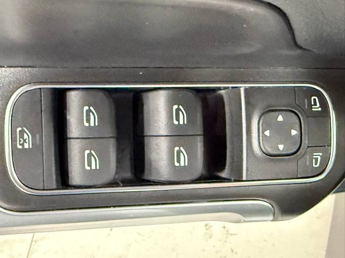 Mercedes-Benz GLB 1.3T 136HP 2WD 2022 — изображение 10