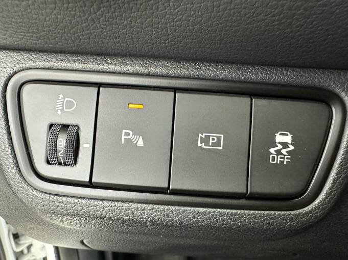 Kia K3 1.5L 118HP 2WD 2023 — изображение 9