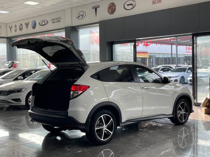 Honda Vezel 20 CVT Pioneer Edition 1.5L 131HP 2WD 2021 — изображение 7