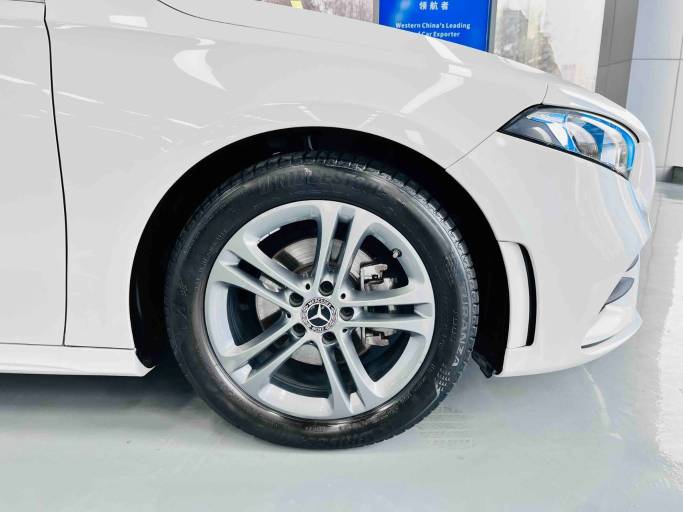 Mercedes-Benz A180L 1.3T 136HP 2WD 2022 | VIN 241951 — изображение 4