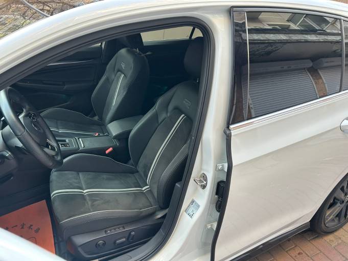 Volkswagen Golf 22 Volkswagen Golf 8 R -line 1.4T 150HP 2WD 2021 — изображение 13