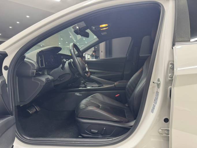 Hyundai Elantra 1.4T 140HP 2WD 2021 — изображение 17