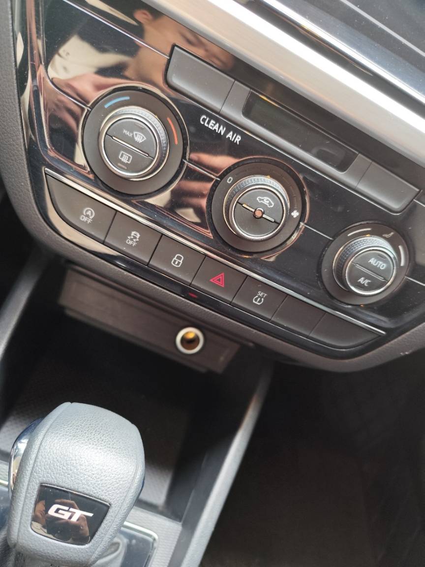 Skoda Kamiq 1.2T 116HP 2WD 2021 — изображение 16