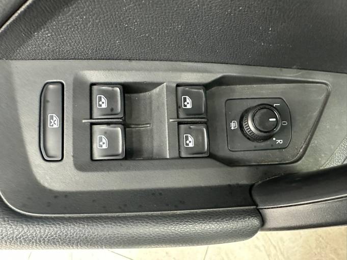 Volkswagen Tharu 1.4T 150HP 2WD 2022 | VIN 022283 — изображение 17