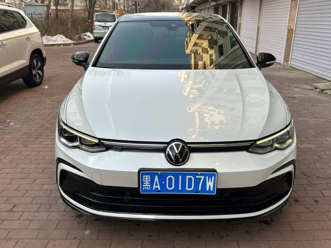 Volkswagen Golf 22 Volkswagen Golf 8 R -line 1.4T 150HP 2WD 2021 — изображение 3