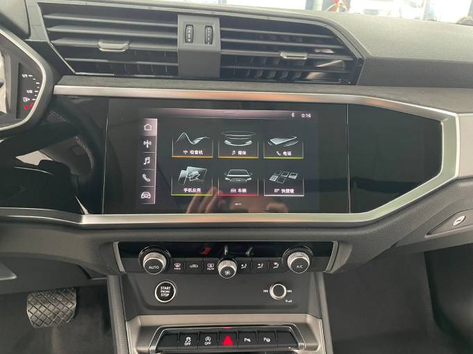 Audi Q3 21 35TFSI Fashion Dynamic Type 1.4T 150HP 2WD 2021 — изображение 13