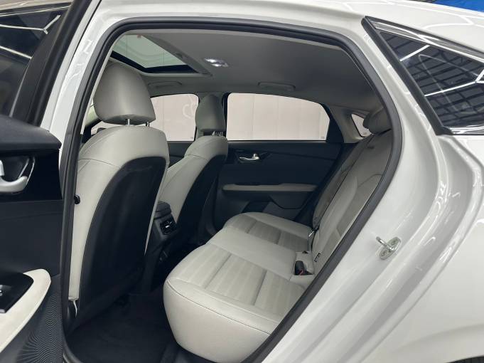 Kia K3 1.5L 118HP 2WD 2023 — изображение 8