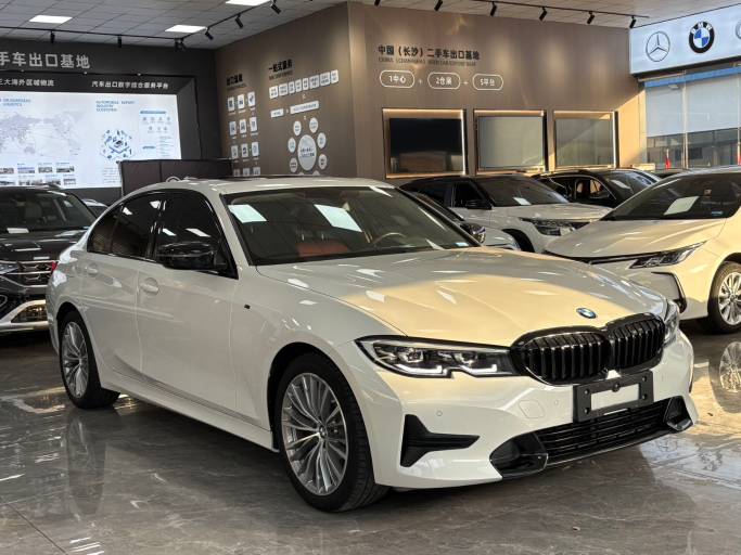 BMW 320Li 2.0T 156HP 2WD 2022 | VIN 219082 — изображение 3