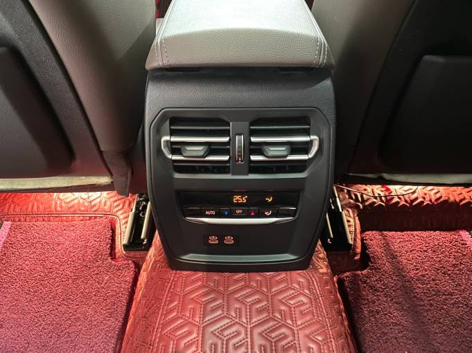 BMW 320Li 2.0T 156HP 2WD 2022 | Ким. — изображение 11