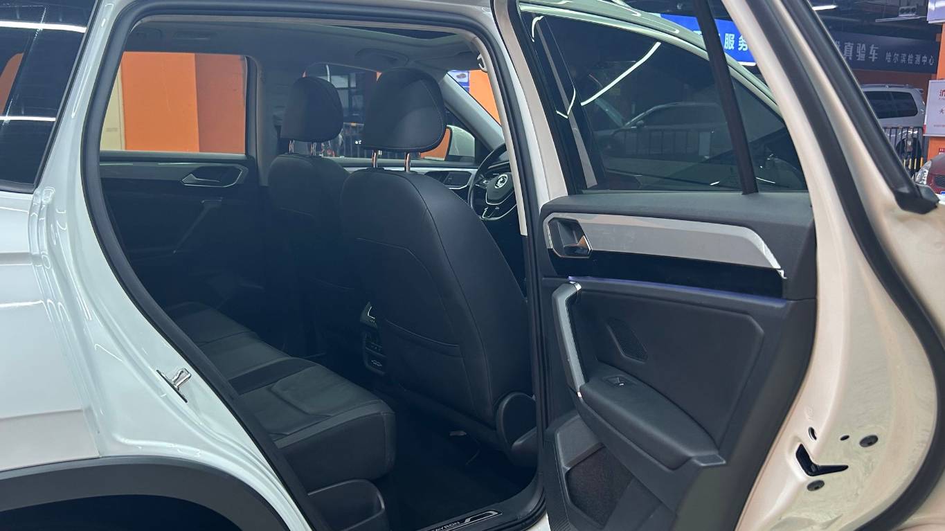Volkswagen Tanyue 280TSI Luxury Intelligent Connection Edition 1.4T 150HP 2WD 2022 — изображение 10