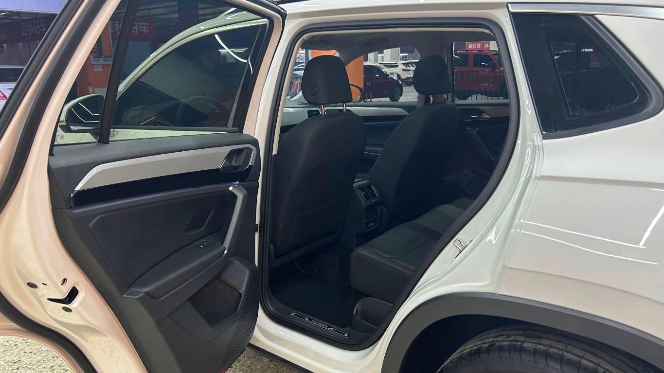 Volkswagen Tanyue 280TSI Luxury Intelligent Connection Edition 1.4T 150HP 2WD 2022 — изображение 24