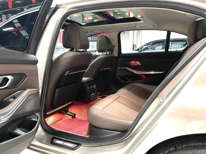 BMW 320Li 2.0T 156HP 2WD 2022 | Ким. — изображение 16