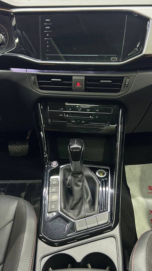 Volkswagen Tanyue 280TSI Luxury Intelligent Connection Edition 1.4T 150HP 2WD 2022 — изображение 22