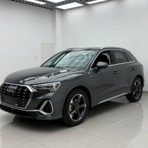 Audi Q3 1.4L 150HP 2WD 2022 | Пепел | Арт. CA8039