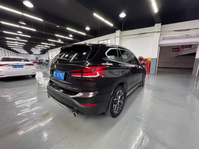BMW X1 2022 X1sDrive20Li 1. 5T Fashion Model Automatic transmission | Арт. CN-11013 — изображение 9