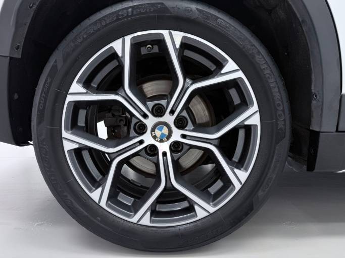 BMW X1 2022 sDrive20Li Fashion Model | Арт. CN-9574 — изображение 23