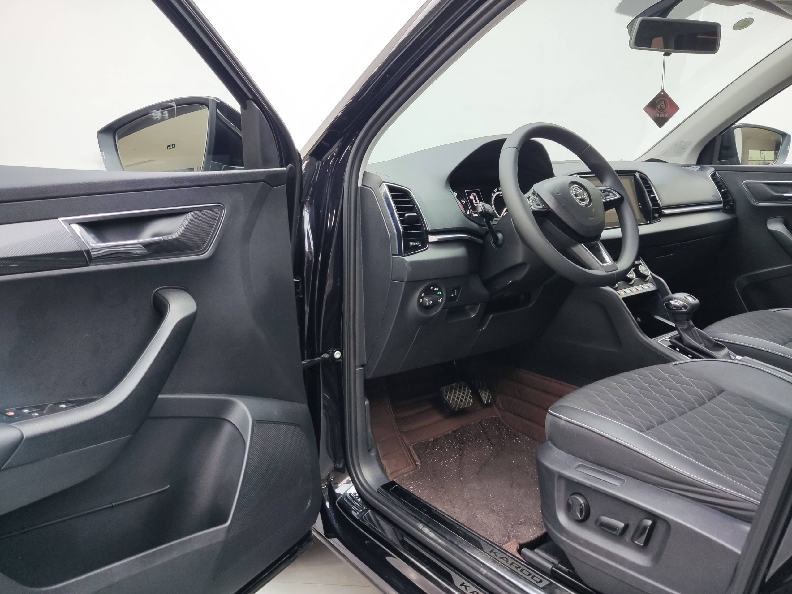 Skoda Karoq 2019 TSI280 Intelligent Mobility Premium Edition China VI Emission Standard | Арт. CN-10908 — изображение 13