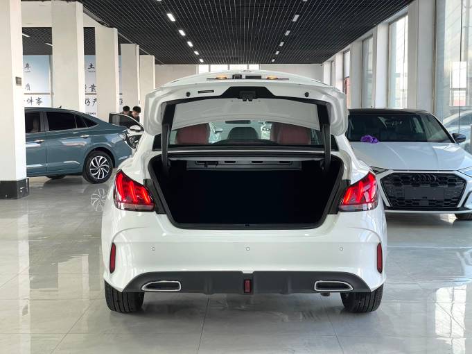 SAIC Maxus MG5 2022 180DVVT CVT Youth Luxury Edition | Арт. CN-11043 — изображение 18