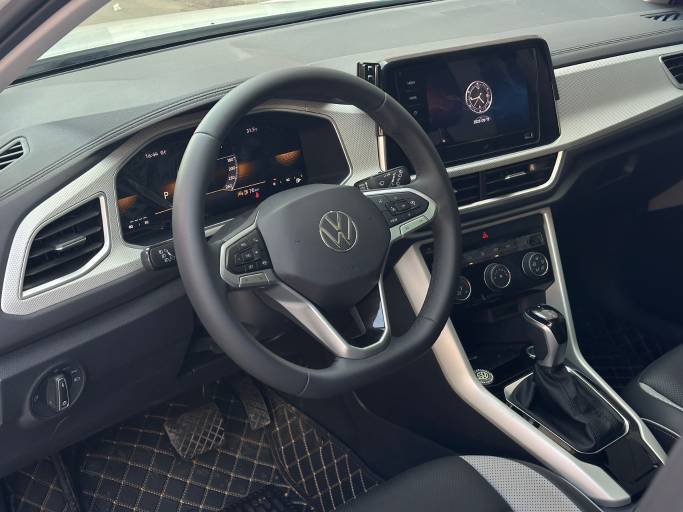 Volkswagen T -ROC 2023 280TSI DSG two-wheel drive time edition | Арт. CN-8551 — изображение 9
