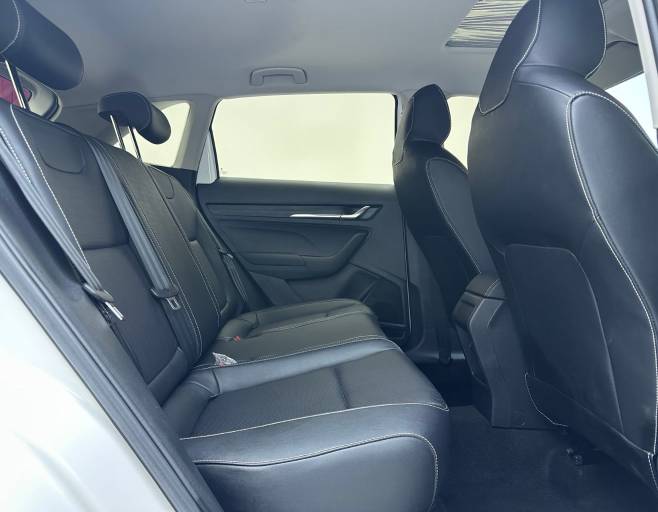 Skoda Kamiq 2022 1. 5L Automatic Comfort Enjoyment Edition | Арт. CN-11610 — изображение 12