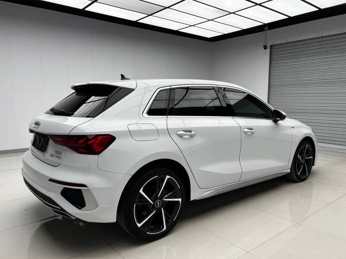 Audi A3 2022 Sportback 35 TFSI Fashion Sport Edition | Арт. CN-9993 — изображение 3