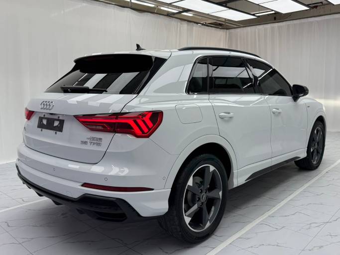 Audi Q3 2022 35TFSI Fashion Dynamic Type Shiny black suit | Арт. CN-11068 — изображение 8