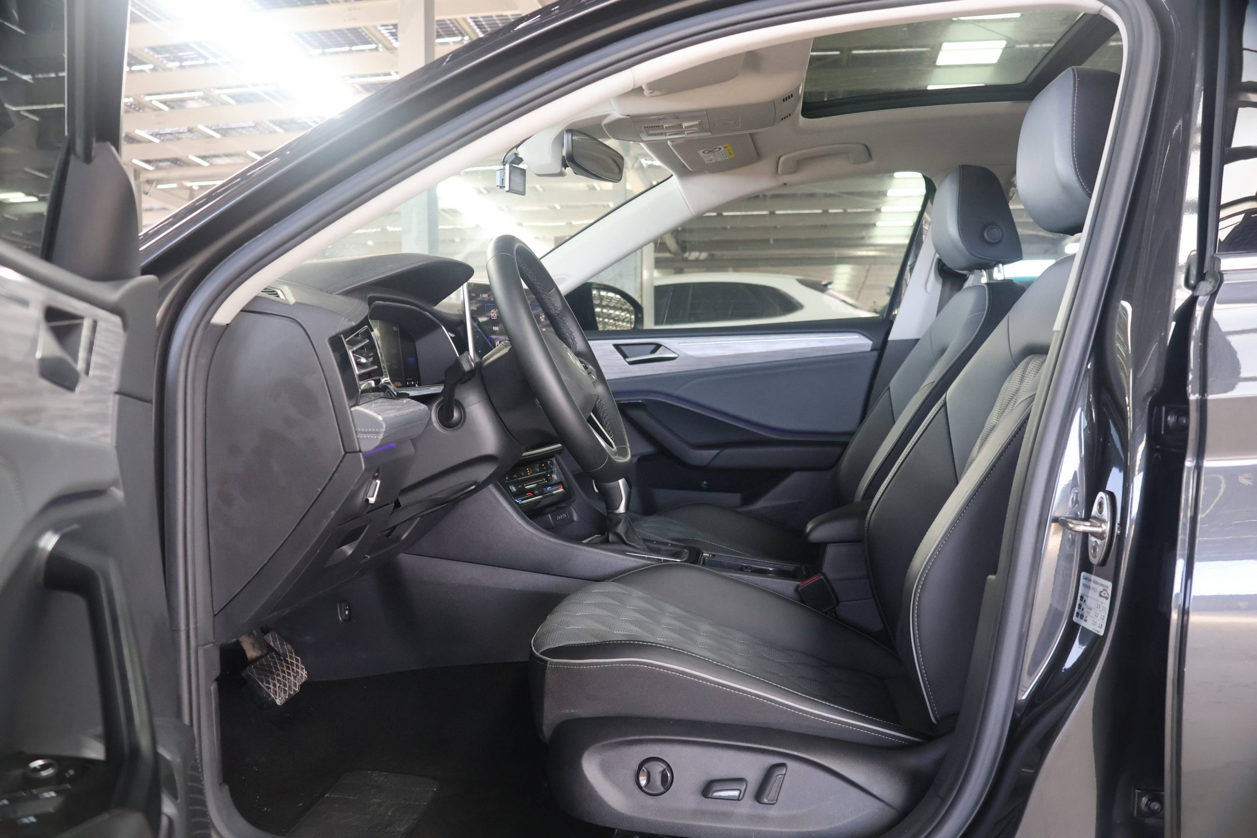 Volkswagen Sagitar 2023 280TSI DSG Transcend Plus Edition | Арт. CN-11616 — изображение 15