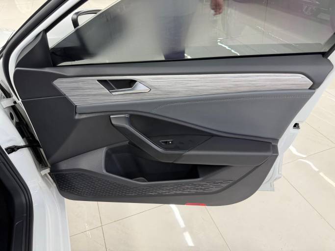 Volkswagen Sagitar 2023 280TSI DSG Surpass Edition | Арт. CN-11582 — изображение 17